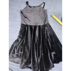 Bd Junior Women's Velvet Dress Size 2 Black Sleeveless Knee Length Party Dress